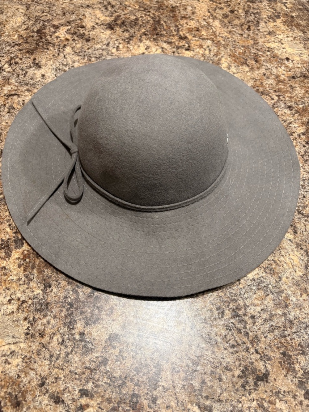 Christy Gray Felt Wide-Brim Women's Hat with Bow Detail